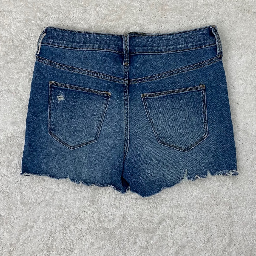 Universal Thread Distressed Jean Shorts - Picture 3 of 3